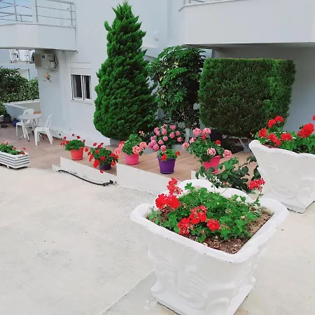 Lodge Gb Ksamil