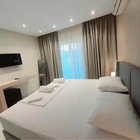 Lodge Gb