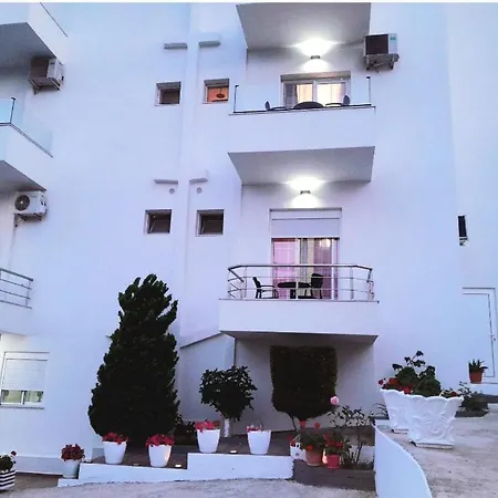 Lodge Gb Ksamil