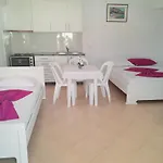 Gb Lodge